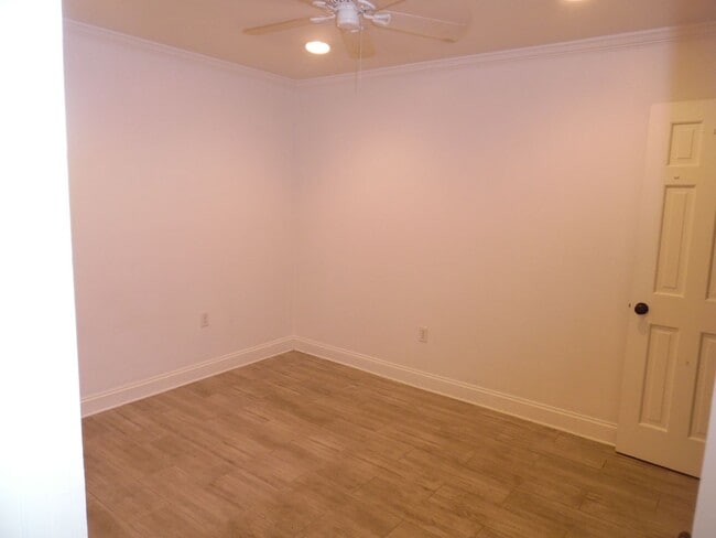 Building Photo - 1 BEDROOM, 1 BATH CONDO IN NEW ORLEANS