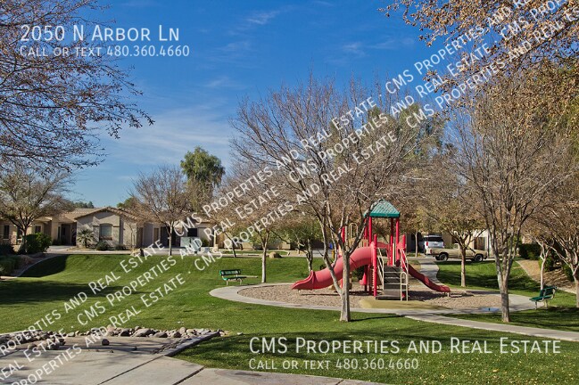 Building Photo - 2050 N Arbor Ln
