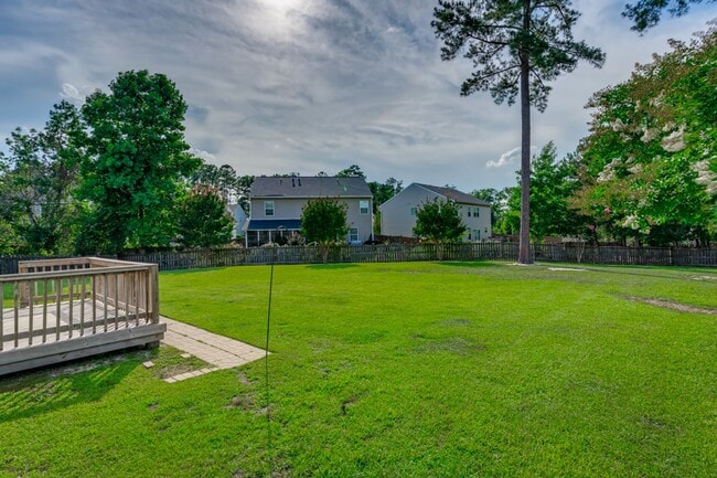 Building Photo - Beautiful home on one of Lake Carolina's largest cul-de-sac lots!