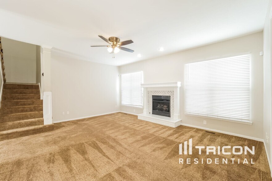 Building Photo - 17534 W 158th Terrace