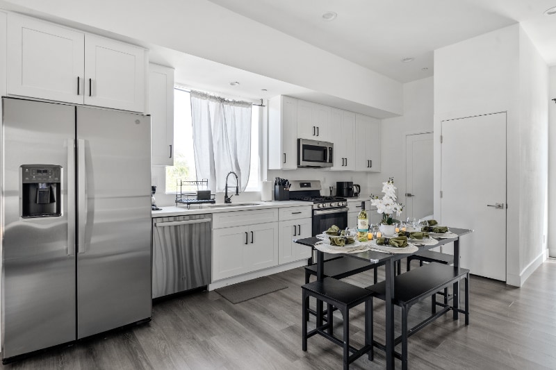 Building Photo - 3987 Dalton Ave