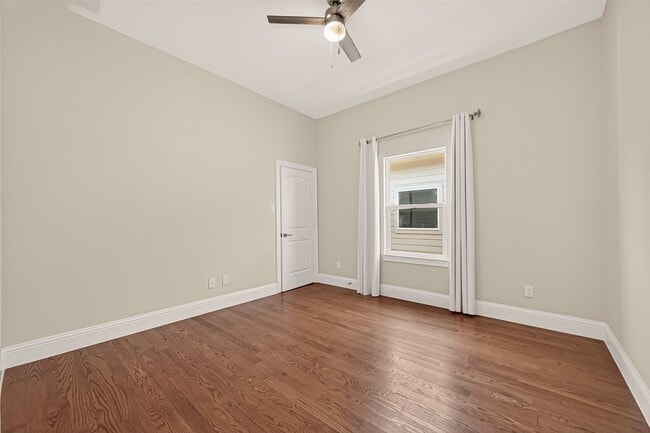 Building Photo - 2211 Silverbonnet St