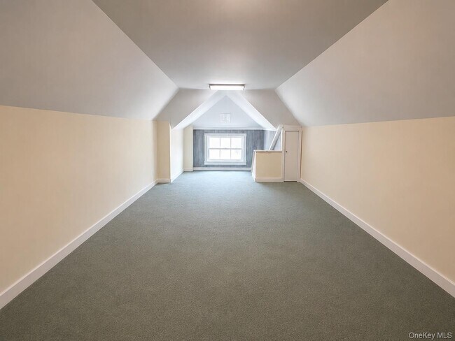 Building Photo - 36 Gerard St