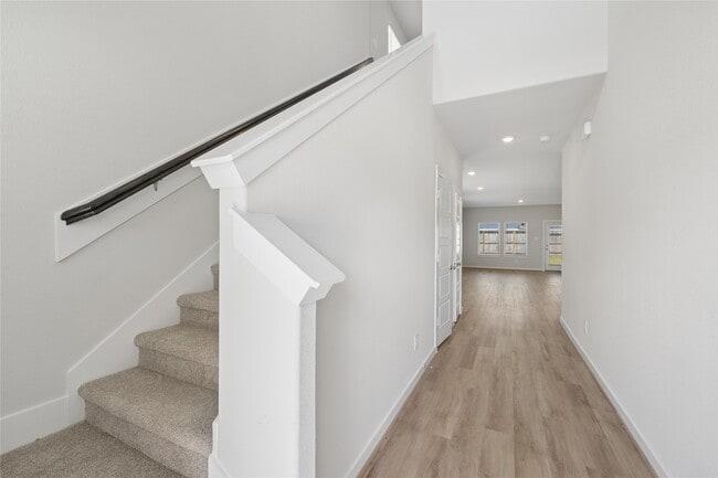 Building Photo - 6816 Hart Oak Ct