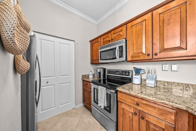 Building Photo - 11720 St Andrews Place St