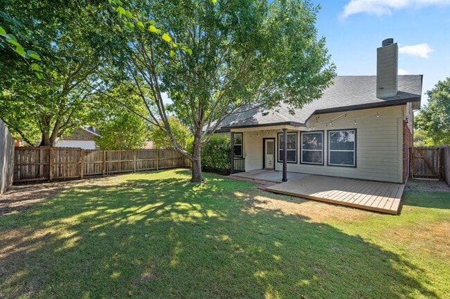 Building Photo - 2016 Melissa Oaks Ln