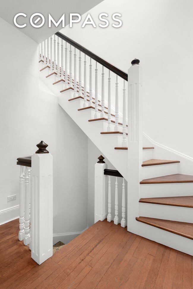 Building Photo - 152 East End Ave