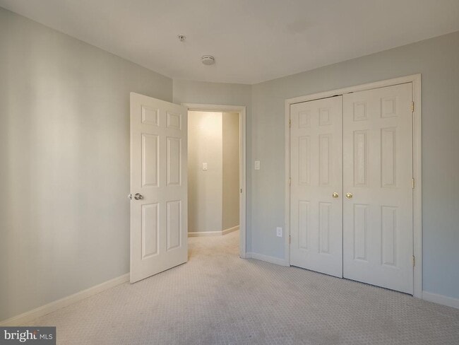 Building Photo - 12139 Amber Ridge Cir