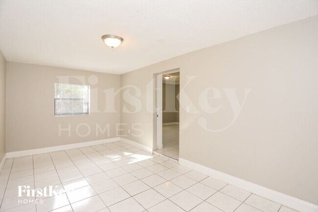 Building Photo - 4760 NW 3rd Ct