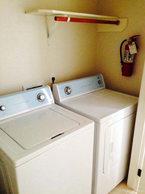 Building Photo - 13 West Dr