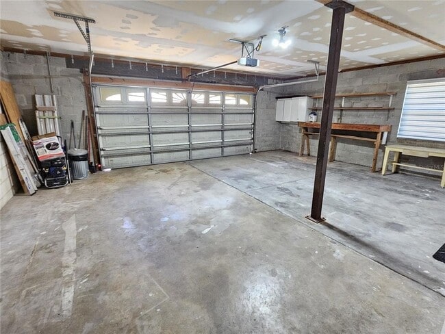 Building Photo - 341 Bayshore Dr