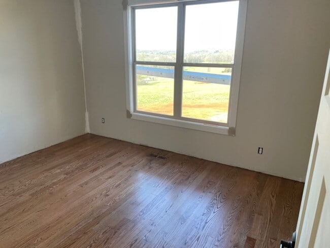 Building Photo - New Construction home on beautiful site near Melton Hill Lake.  Minutes from Farragut