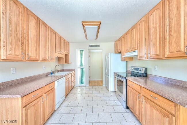 Building Photo - 6417 Bristol Way