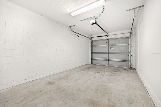 Building Photo - 284 Reese Ct