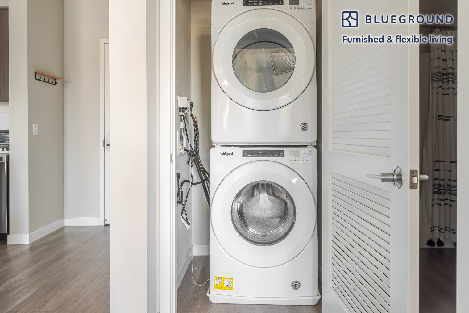 Building Photo - 3560 Rambla Pl