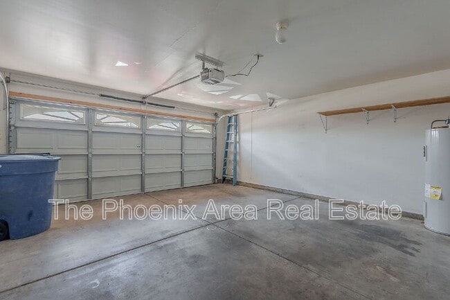 Building Photo - 5710 W Commonwealth Pl