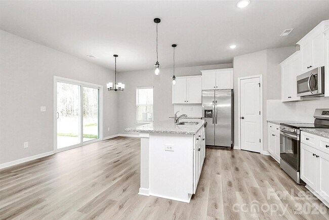 Building Photo - 8208 Stonemere Ln