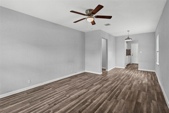 Building Photo - 1101 8th Ave N