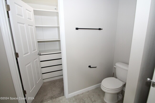 Building Photo - 695 Boughton Way