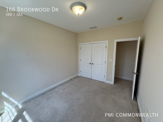 Building Photo - 166 Brookwood Dr