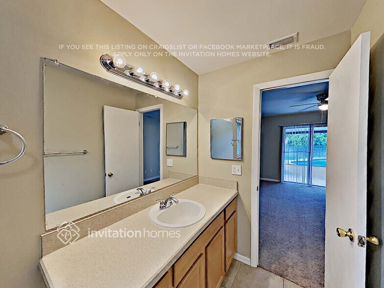 Building Photo - 907 Parson Brown Way