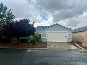 Building Photo - Gorgeous home in Viewpoint!