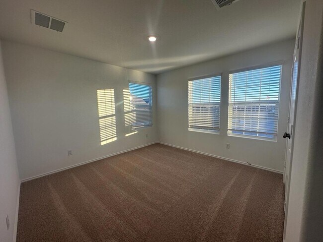 Building Photo - 1018 Ascari Ct