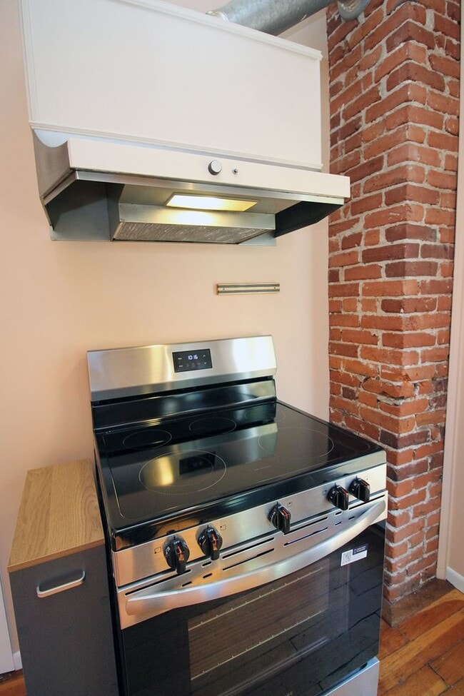 Building Photo - 4536 SE Boise St