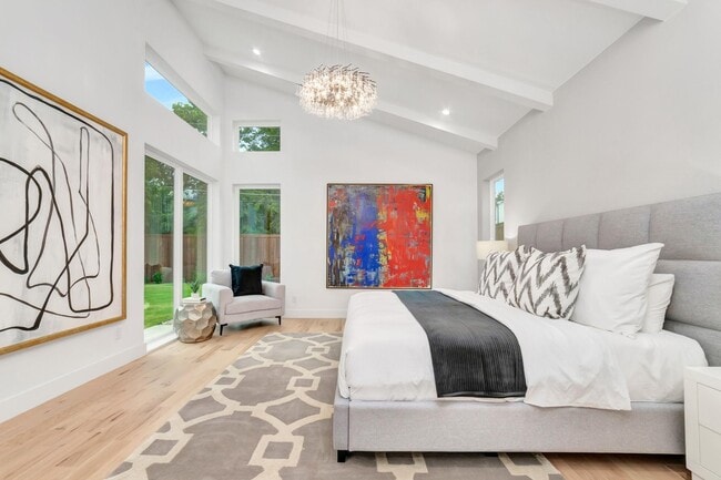 Building Photo - 3731 Cortez Dr