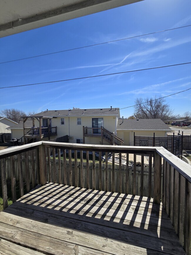 Building Photo - 4462 S Elizabeth Ave