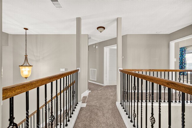 Building Photo - 4507 Lakefront Terrace Dr