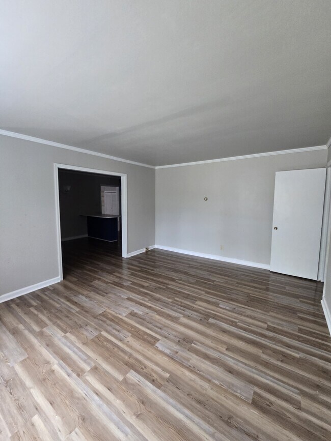 Building Photo - 2367 Danbury Dr