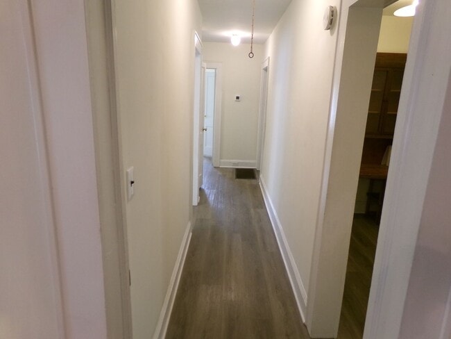 Building Photo - Spacious 3-Bedroom 2-Bathroom Home