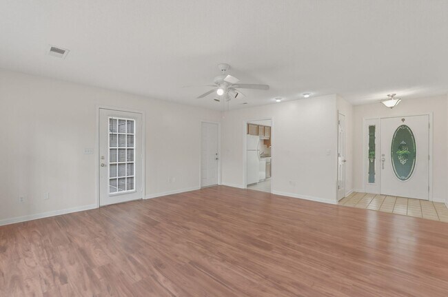 Building Photo - 100 Timberline Dr