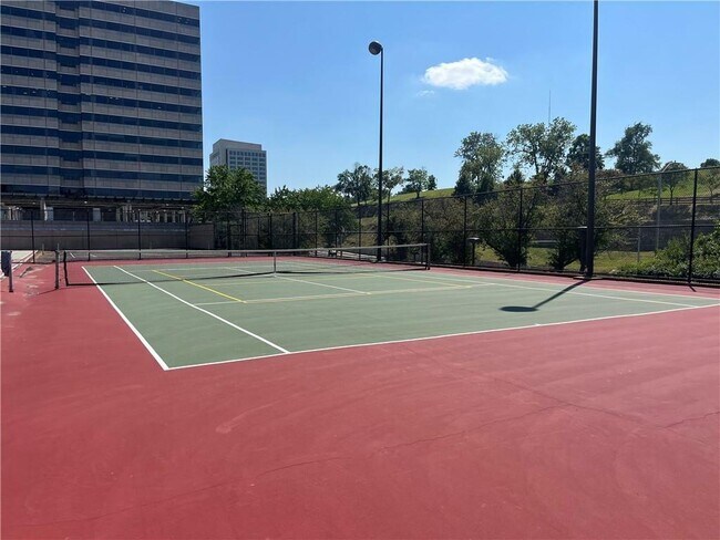 Building Photo - 2510 Grand Blvd