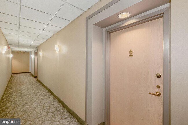 Building Photo - 2111 Wisconsin Ave NW