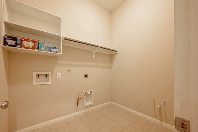 Building Photo - 22019 Flashing Ridge Dr