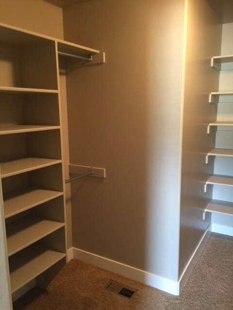 Building Photo - 576 N 220 E