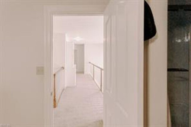 Building Photo - Gorgeous 4 bed, 3 bath in Great Bridge!