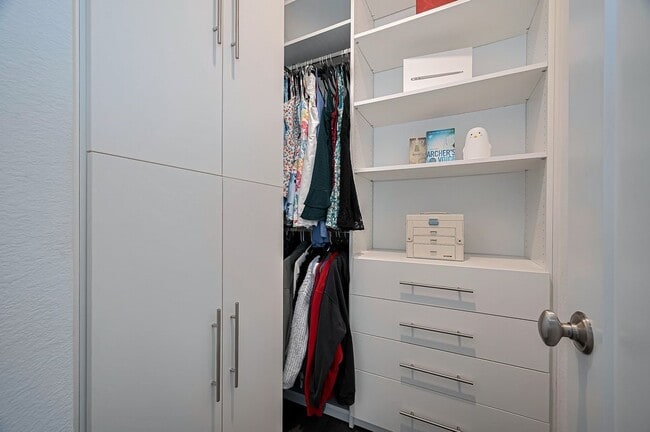 Building Photo - 18311 Licola Mdw Ln