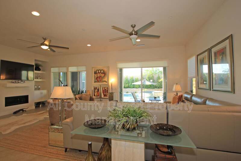 Building Photo - 74565 Tesla Dr