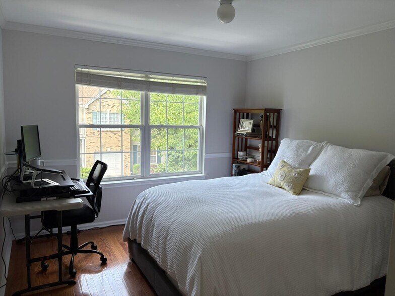 Building Photo - 471 Mahogany Ct