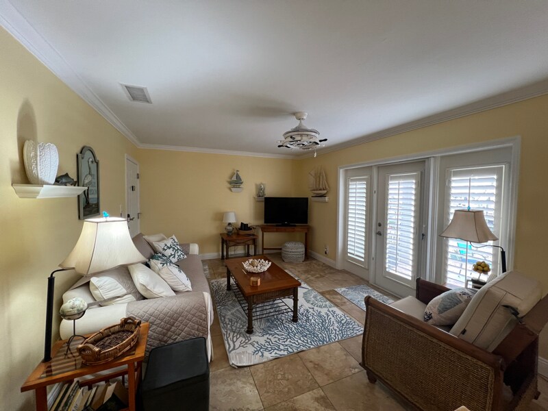 Building Photo - 5164 Beach Dr SE
