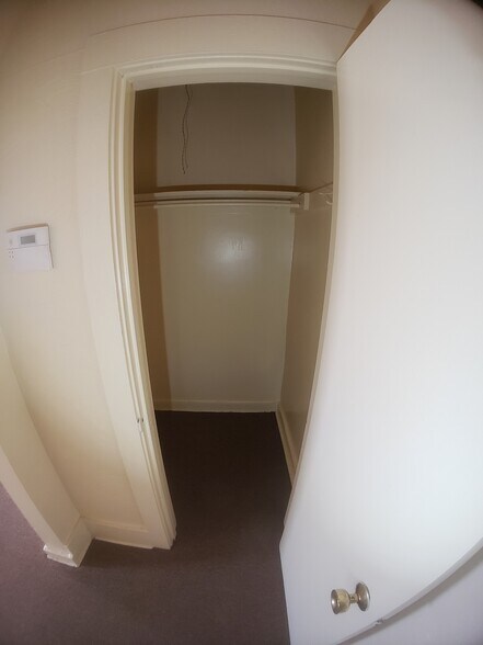 Building Photo - 6529 S Kimbark Ave