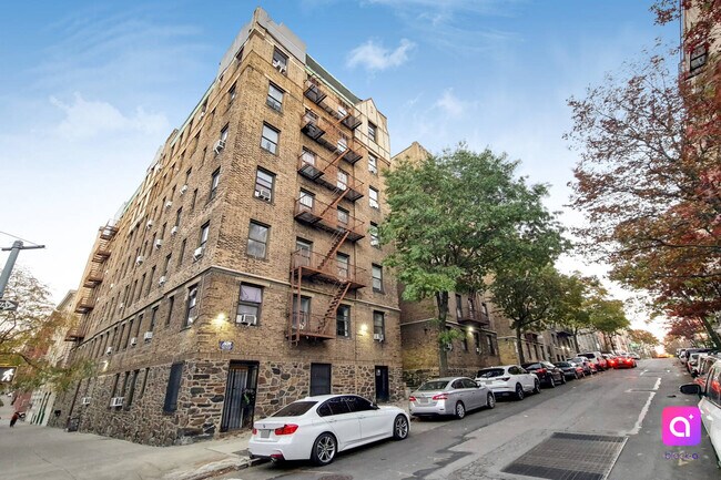 Building Photo - 261 Wadsworth Ave