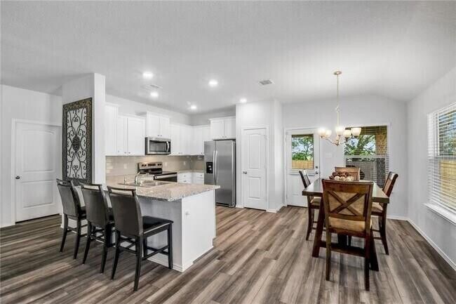 Building Photo - 119 Nathaniel Dr