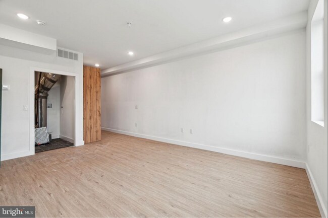 Building Photo - 4163 Mantua Ave