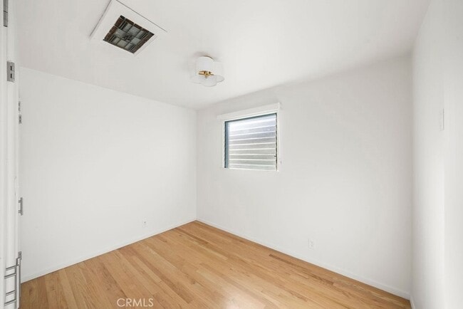 Building Photo - 170 McAulay Pl