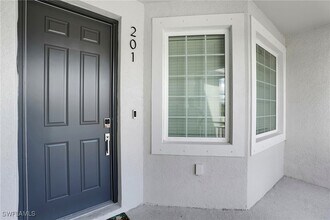 Building Photo - 11861 Venetian Lagoon Dr