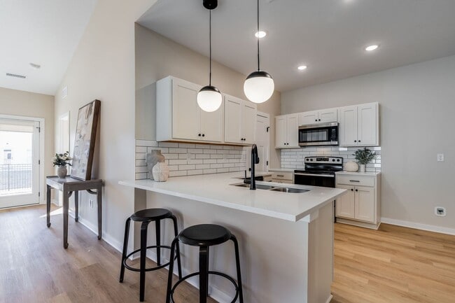 Building Photo - Auburn Villas- Maxwell Plan